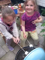 5 juni 2010 marshmellows roosteren op de barbecue