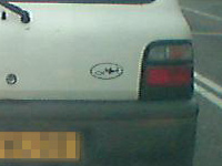 03apr04autohaai.jpg