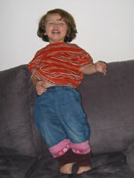 Leora lacht
